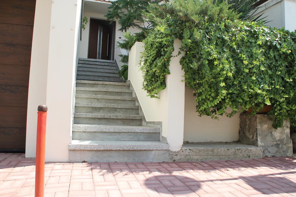 Yankov'S House Hotel Sozopol Bagian luar foto