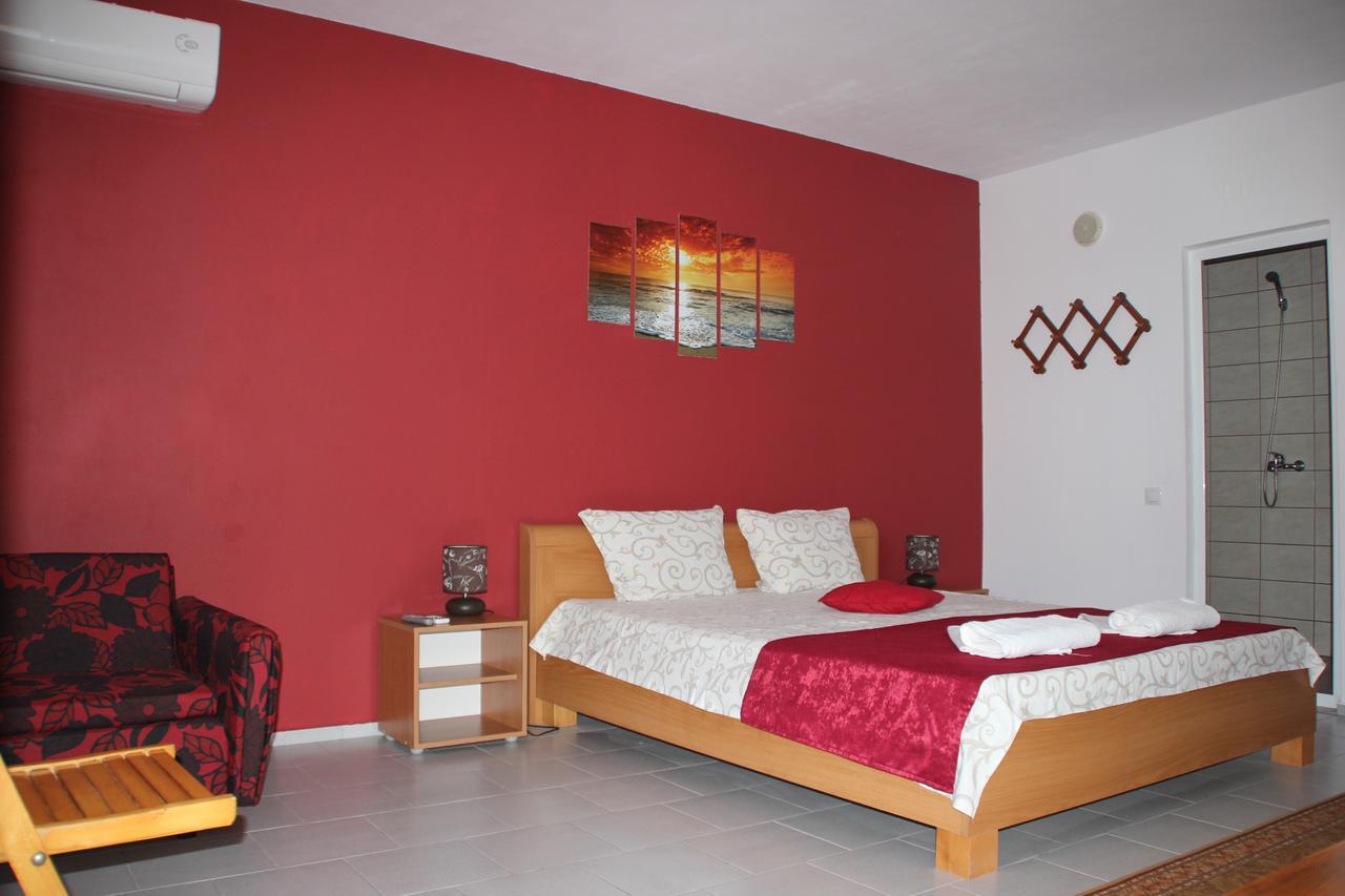 Yankov'S House Hotel Sozopol Bagian luar foto
