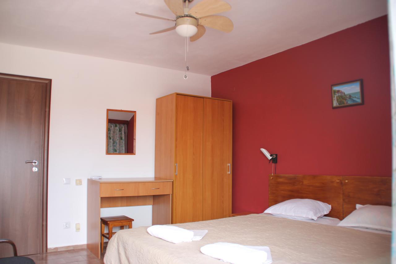 Yankov'S House Hotel Sozopol Bagian luar foto