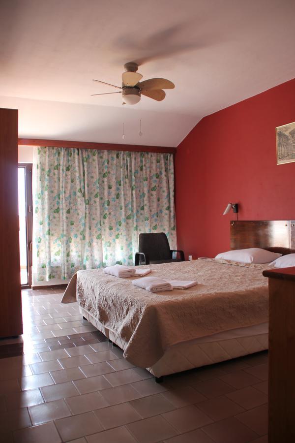 Yankov'S House Hotel Sozopol Bagian luar foto